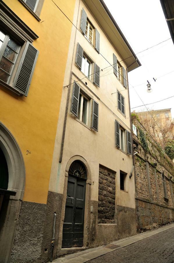 Feel - Arco Antico Apartment Bergamo Luaran gambar